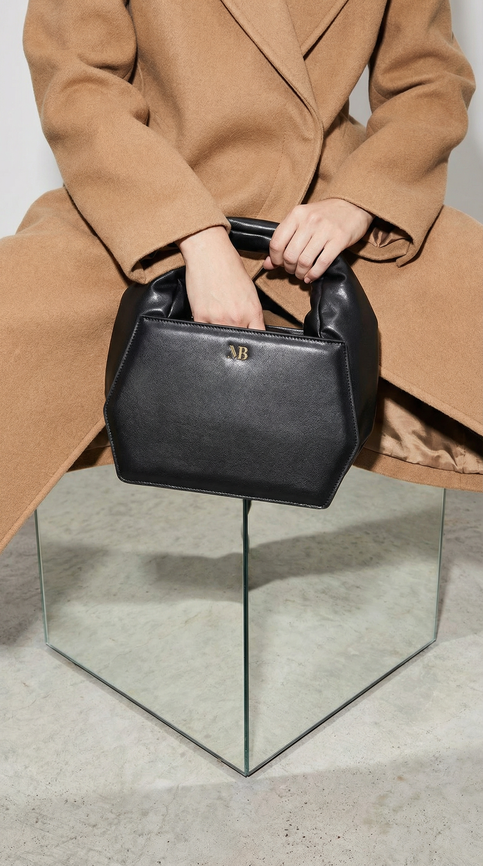 Editorial — bag framing